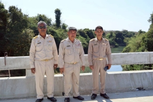 ลงพื้นที่เพื่อติดตามความคืบหน้าโครงการก่อสร้างสะพานลำโดมใหญ่ (ท่าเกรียน) อำเภอนาเยีย   จังหวัดอุบลราชธานี