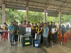 ส่งมอบหีบบัตรเลือกตั้งพร้อมวัสดุอุปกรณ์การเลือกตั้ง ให้กับคณะกรรมการประจำหน่วยเลือกตั้ง ณ หอประชุมศรีลำโดม เทศบาลตำบลนาเรือง