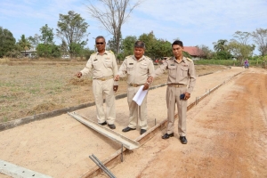 ลงพื้นที่เพื่อติดตามความคืบหน้าโครงการก่อสร้างถนนคอนกรีตเสริมเหล็ก ซอยหนองไผ่ /พร้อมส่งมอบพื้นที่เพื่อก่อสร้างถนนคอนกรีตเสริมเหล็ก ซอยเหล่าบักเขือ